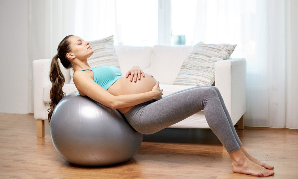 Фитнес мяч для беременных польза